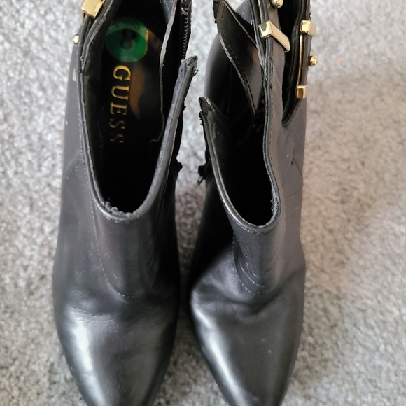 Boots - Picture 3 of 8